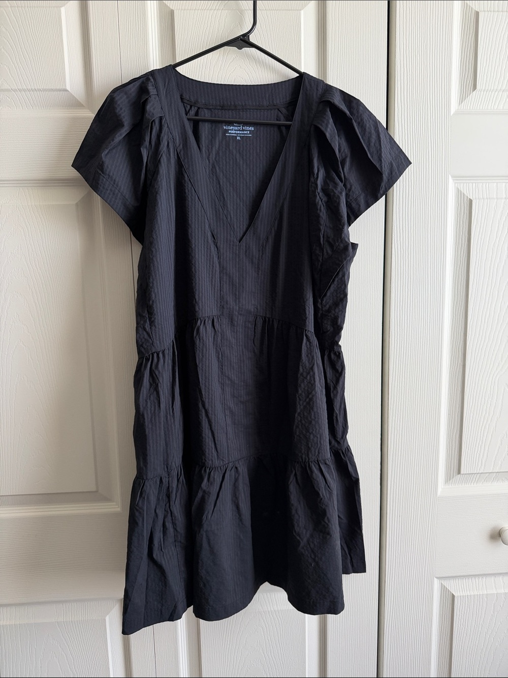 NWT Vineyard Vines Black V-Neck Tiered Mini Dress, Womens XL